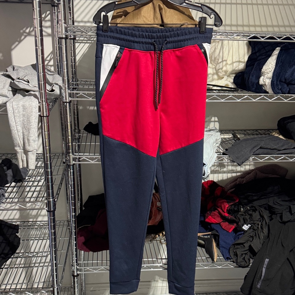 White tag medium red blue joggers